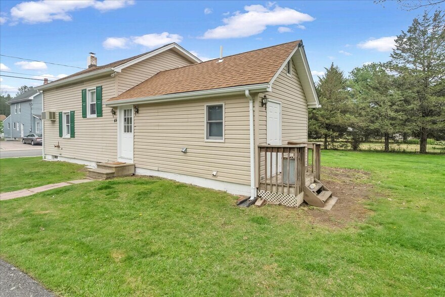 More Photos Of 47-49 Furnace ave, Wanaque Flex For Sale