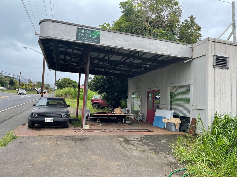 Primary Photo Of 82-6113 Mamalahoa Hwy, Captain Cook Service Station For Lease