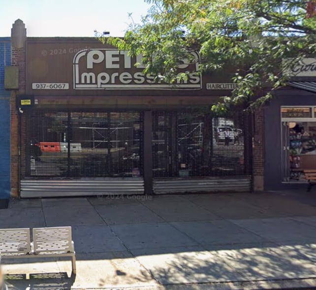 Primary Photo Of 4306 47th Ave, Sunnyside General Retail For Lease