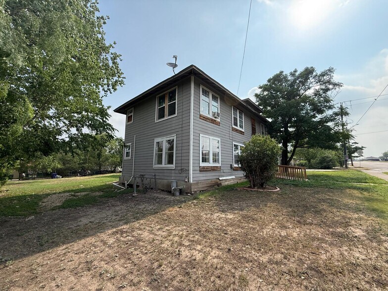 More Photos Of 541 Hammond Ave, San Antonio Apartments For Sale