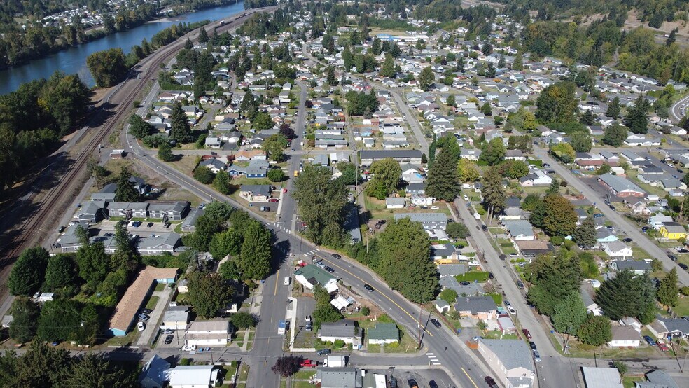 More Photos Of 1107 Pacific Ave N, Kelso Restaurant For Sale