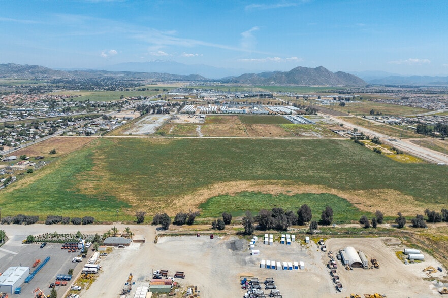 More Photos Of 2650 Sherman Rd, Menifee Unknown For Lease