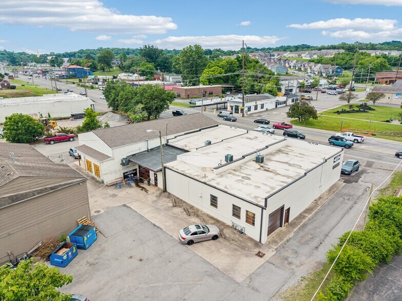 More Photos Of 134 S Main St, Goodlettsville Freestanding For Sale