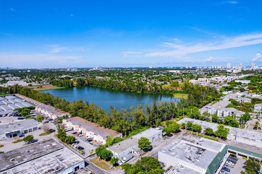 More Photos Of 1020 NW 1st Ct, Hallandale Beach Warehouse For Lease