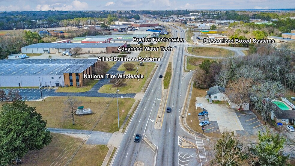 More Photos Of 4849 Mercer University Dr, Macon-Bibb Storefront For Sale