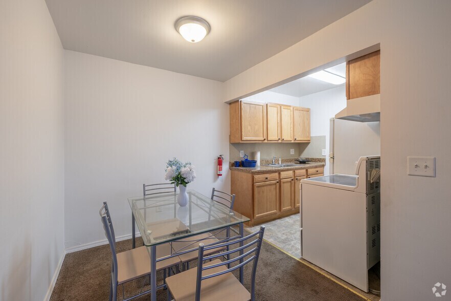 More Photos Of 18045-18123 Lahser Rd, Detroit Apartments For Sale