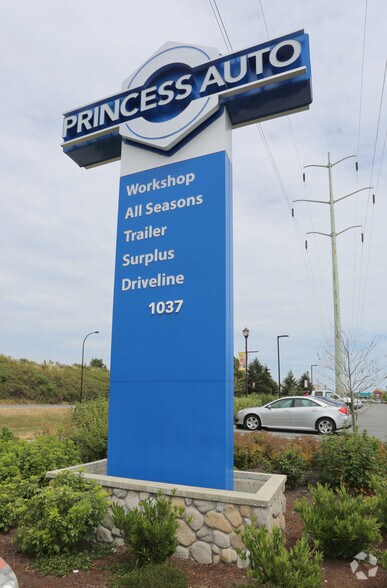 More Photos Of 1037-1039 Langford Pky, Langford Warehouse For Sale