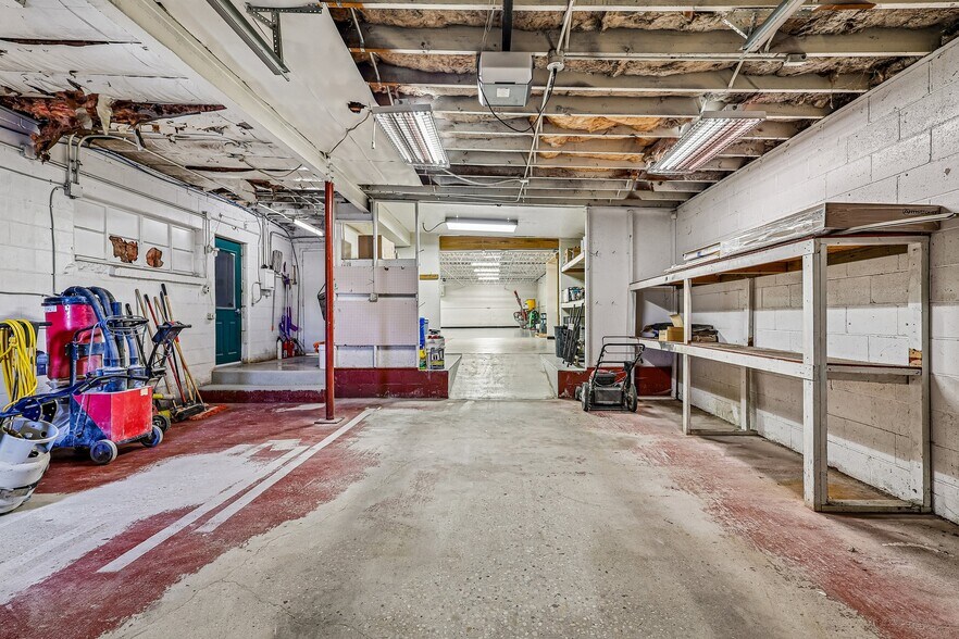 More Photos Of 5558 Wadsworth Rd, Dayton Warehouse For Sale