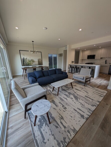 More Photos Of 2026 Federal Ave, Los Angeles Land For Sale
