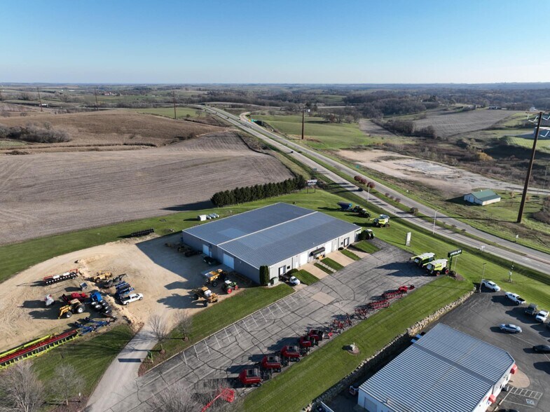 More Photos Of 4811 Curtis Rd, Dodgeville Warehouse For Sale