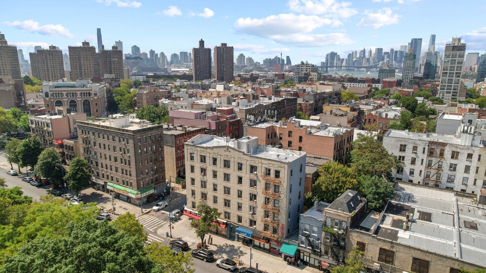 More Photos Of 324-326 Roebling St, Brooklyn Apartments For Sale