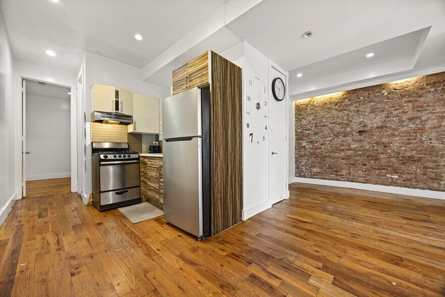 More Photos Of 1935 Bergen St, Brooklyn Apartments For Sale