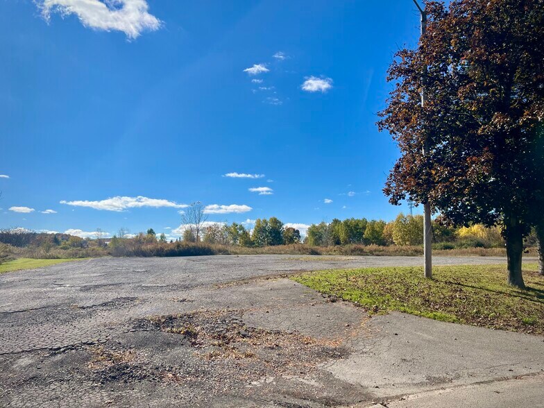 More Photos Of NY-13, Cortland Land For Lease