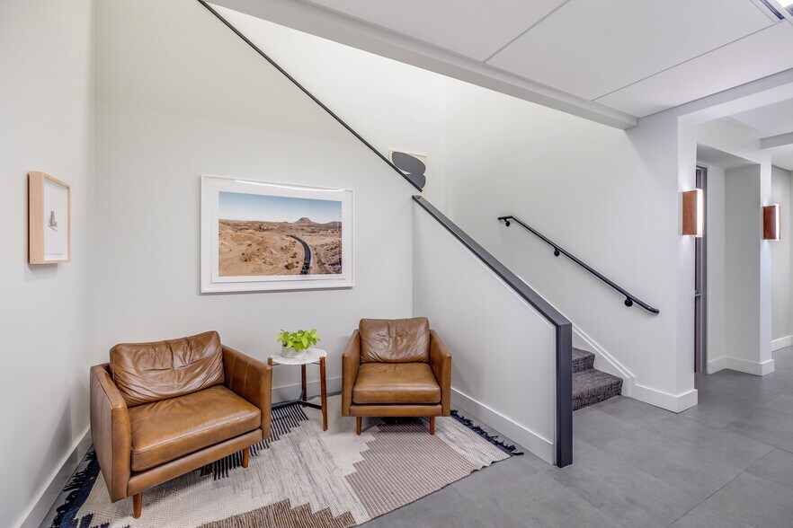 More Photos Of 11612 Bee Caves Rd, Austin Office For Lease