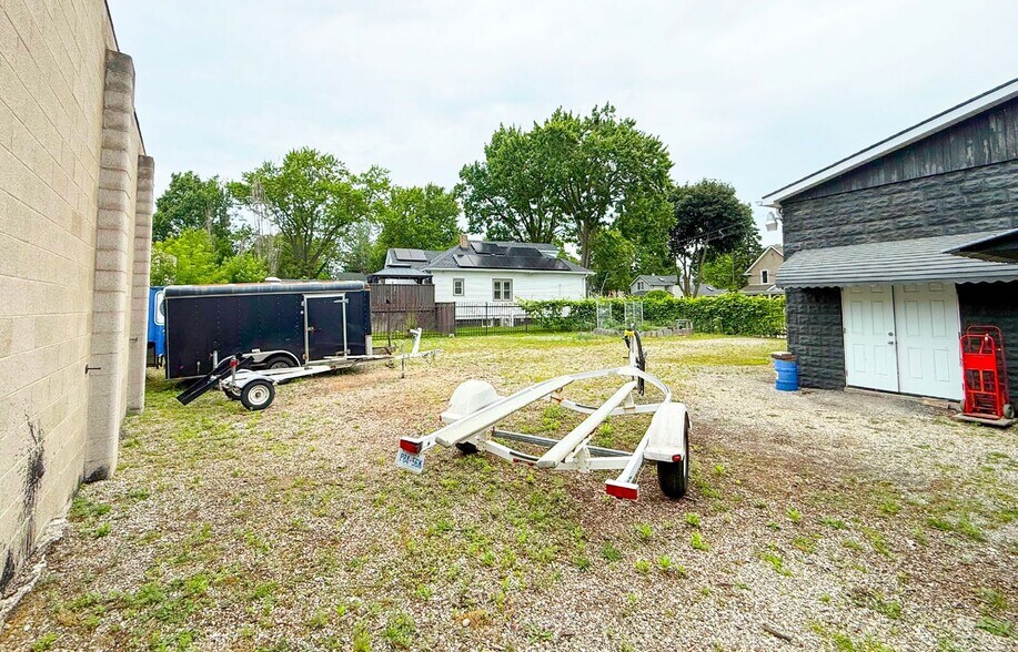 More Photos Of 212 Mellanby Av, Port Colborne Flex For Sale