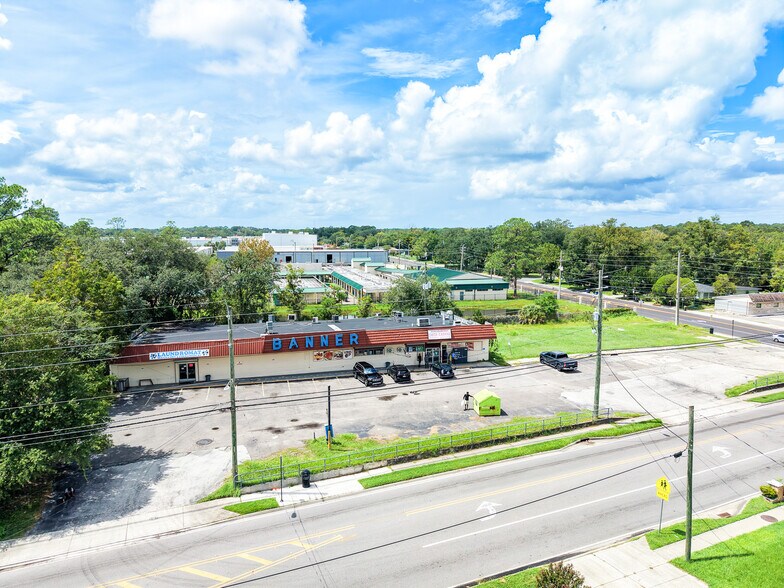 More Photos Of 5428 Cleveland Rd, Jacksonville Supermarket For Sale