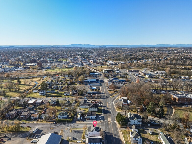 More Photos Of 600 E Main St, Waynesboro Apartments For Sale