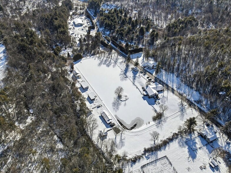More Photos Of 306 Merwinsburg Rd, Effort Apartments For Sale