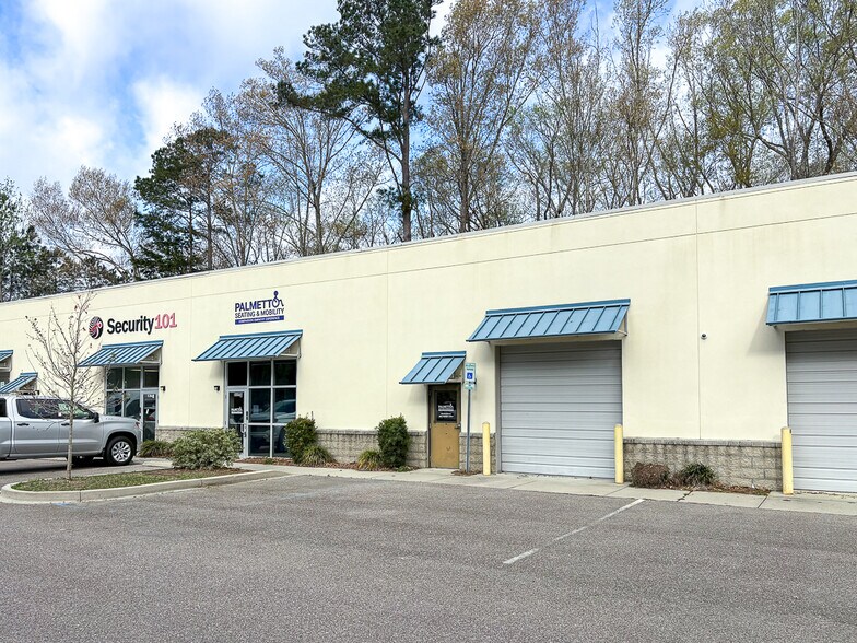 More Photos Of 9481 Industrial Center Dr, Ladson Flex For Lease