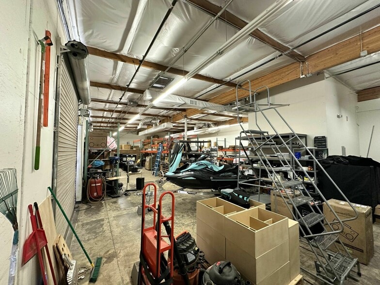 More Photos Of 1548 N Tech Blvd, Gilbert Manufacturing For Lease