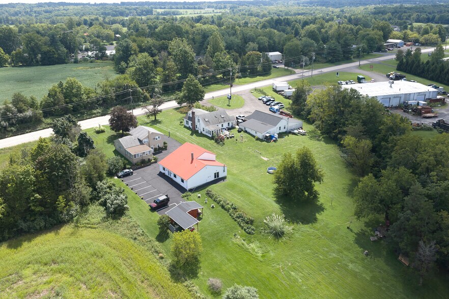 More Photos Of 7078 Easton Rd, Pipersville Auto Repair For Sale