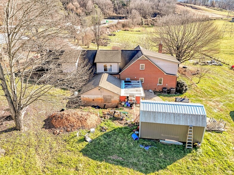 More Photos Of 1254 Pisgah Dr, Canton Specialty For Sale