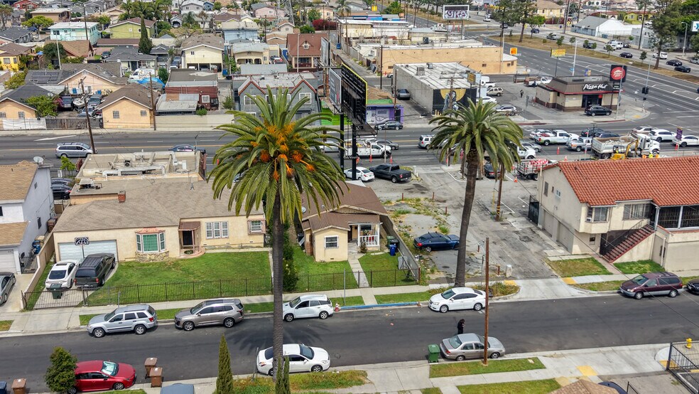 More Photos Of , Los Angeles Unknown For Sale