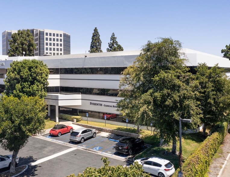 More Photos Of 1401 N Tustin Ave, Santa Ana Medical For Lease