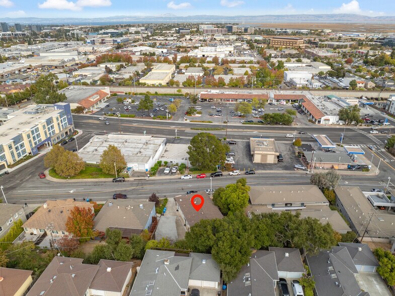 More Photos Of 64 Laurel St, San Carlos Apartments For Sale