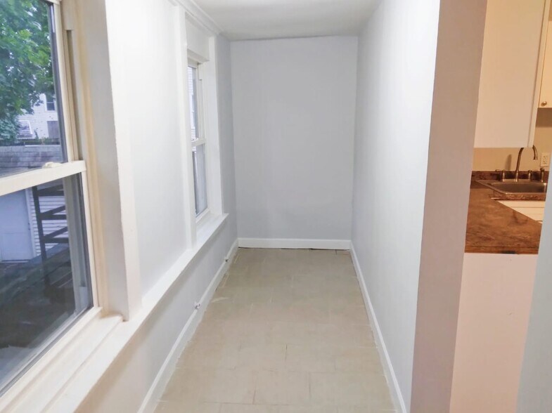 More Photos Of 443 Jackson Ave, Elizabeth Storefront Retail Residential For Sale