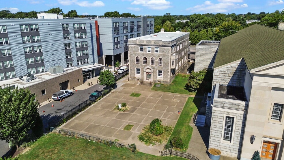 More Photos Of 5520 Harbison Ave, Philadelphia Religious Facility For Sale