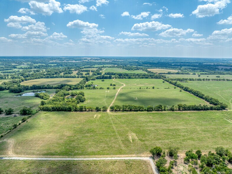 More Photos Of 606.51 Acres, Sherman Land For Sale