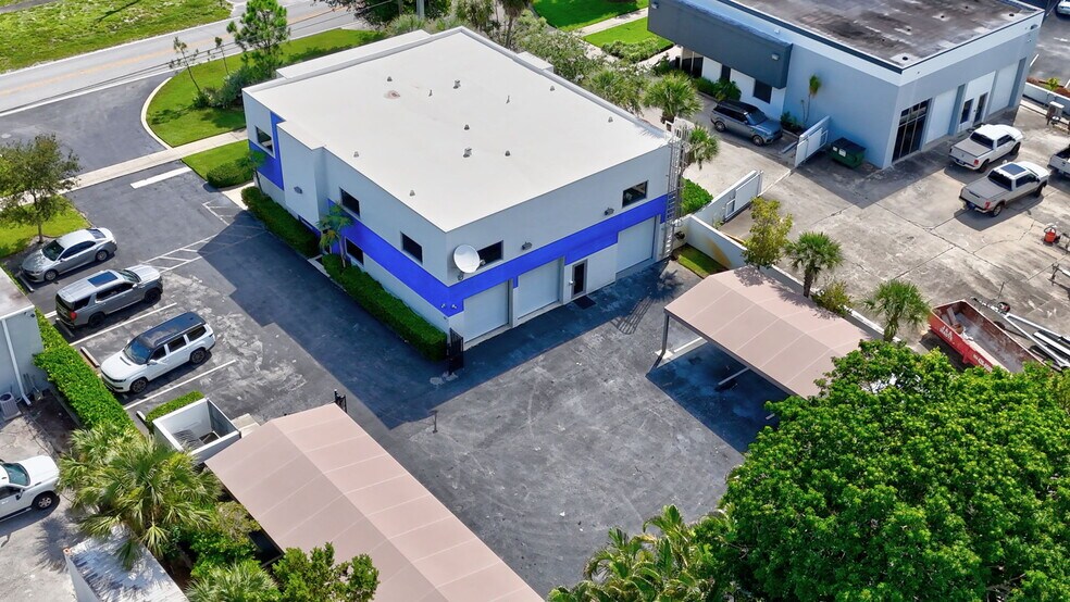 More Photos Of 442 NW 35th St, Boca Raton Office For Sale