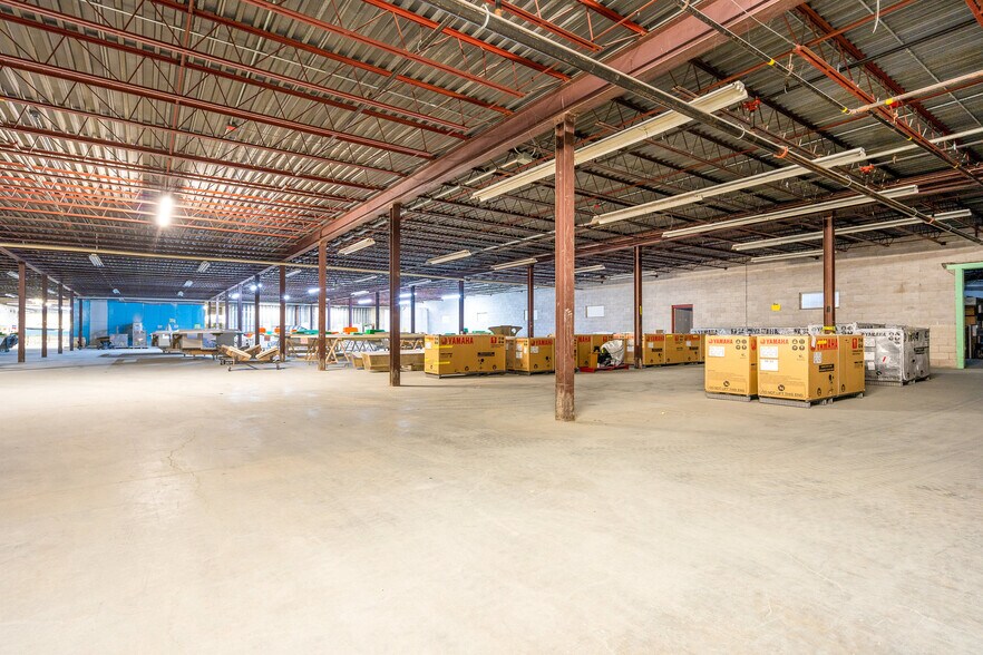 More Photos Of 2 Terra Dr, Markdale Industrial For Sale