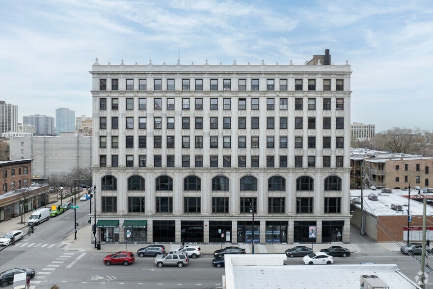 More Photos Of 4740-4750 N Sheridan Rd, Chicago Office For Lease