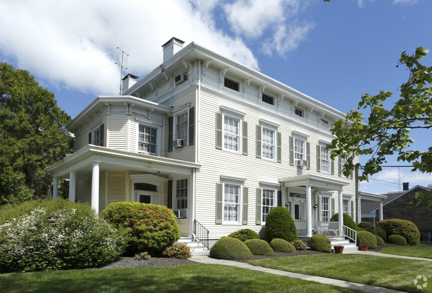 More Photos Of 63 W Main St, Freehold Office For Lease