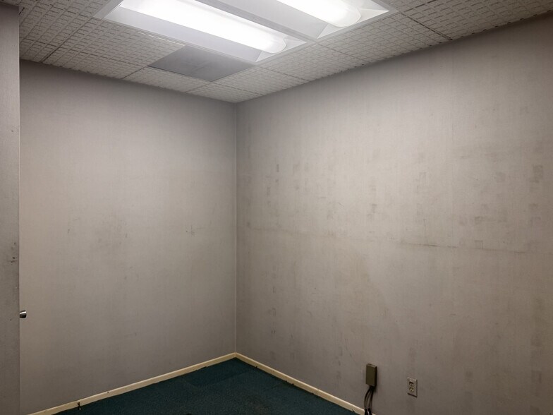 More Photos Of 3104-3106 Los Feliz Blvd, Los Angeles Storefront Retail Office For Sale