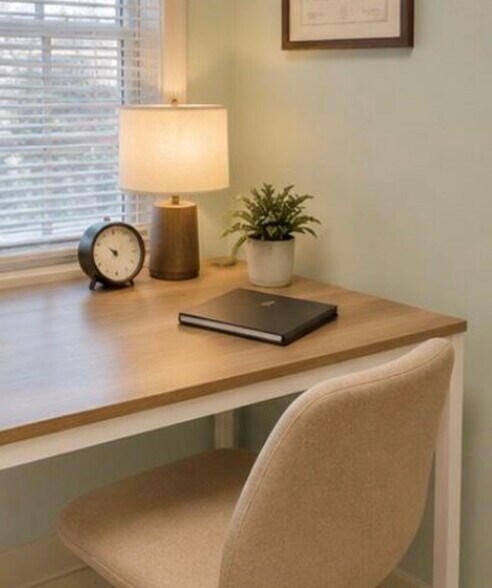 More Photos Of 27 Quinebaug Ave, Putnam Office For Lease