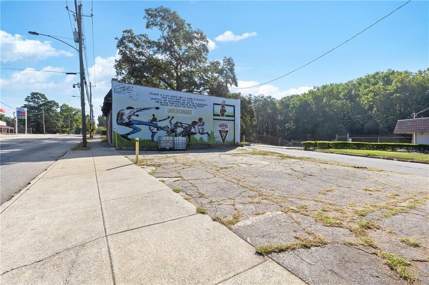 More Photos Of 1958 Lakewood Ave SE, Atlanta Freestanding For Sale