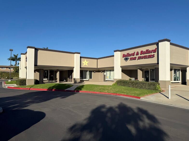 Primary Photo Of 18384-18450 Brookhurst St, Fountain Valley Unknown For Lease