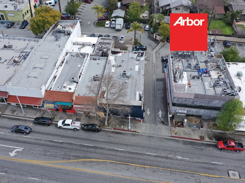 More Photos Of 1300 N Lake Ave, Pasadena General Retail For Sale
