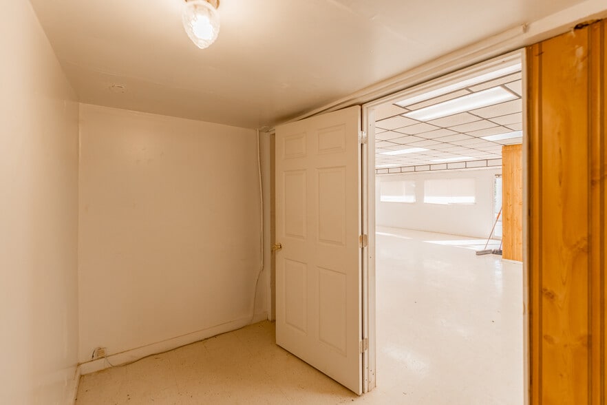 More Photos Of 2012 S Main St, Stillwater Medical For Sale