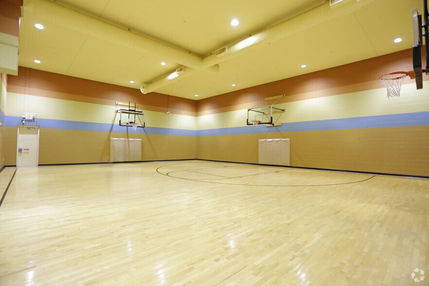 More Photos Of 10225 City Walk Dr, Woodbury Apartments For Sale