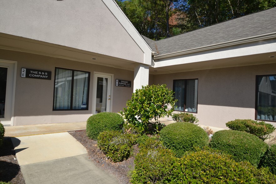 More Photos Of 4 Bradley Park Ct, Columbus Office For Lease