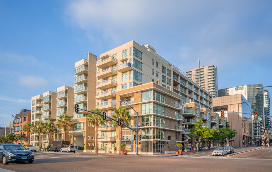 More Photos Of 868 W Ash St, San Diego Apartments For Lease