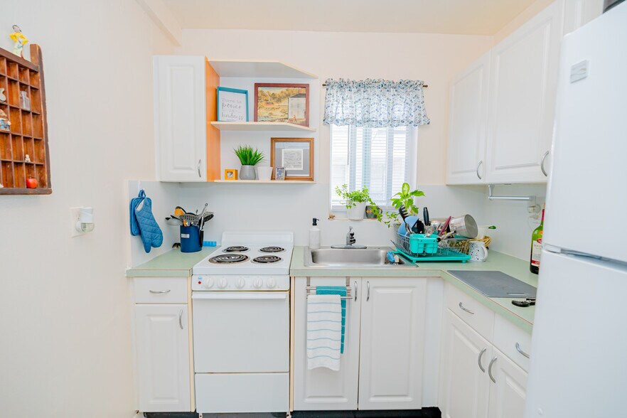 More Photos Of 960 Biarritz Dr, Miami Beach Apartments For Sale