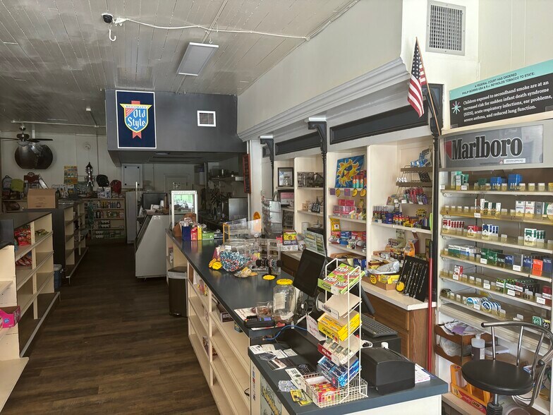 More Photos Of 9607 6 Mile Rd, Northville Storefront Retail Residential For Lease
