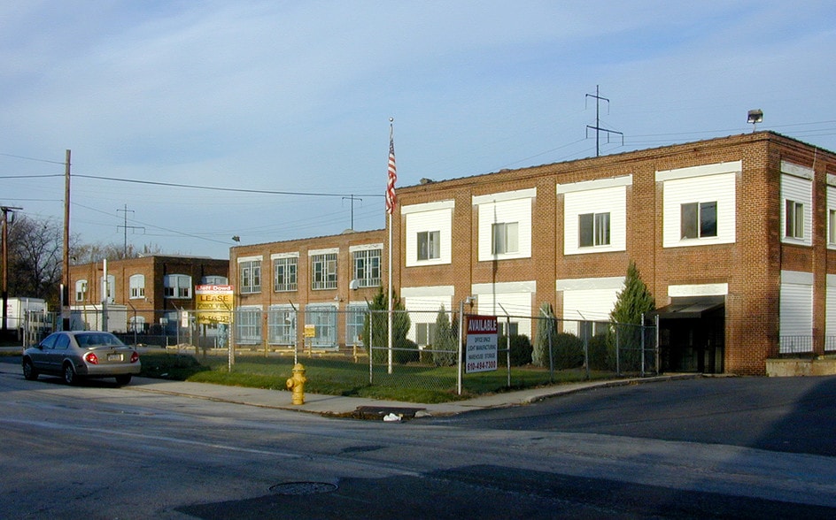 More Photos Of 2300 W 4th St, Chester Light Distribution For Lease