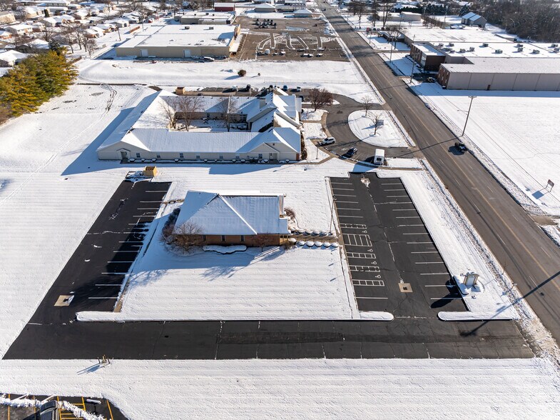 More Photos Of 1752 W High St, Piqua Medical For Sale