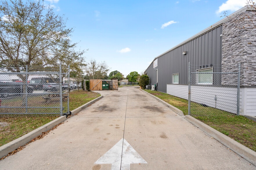 More Photos Of 7790 Industrial Rd, Melbourne Warehouse For Sale